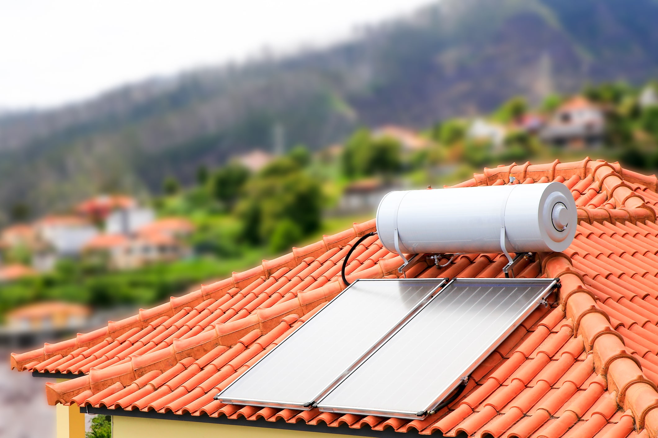 Warmwasser mit Photovoltaik: Möglichkeiten, Vorteile & Tipps zusammengefasst